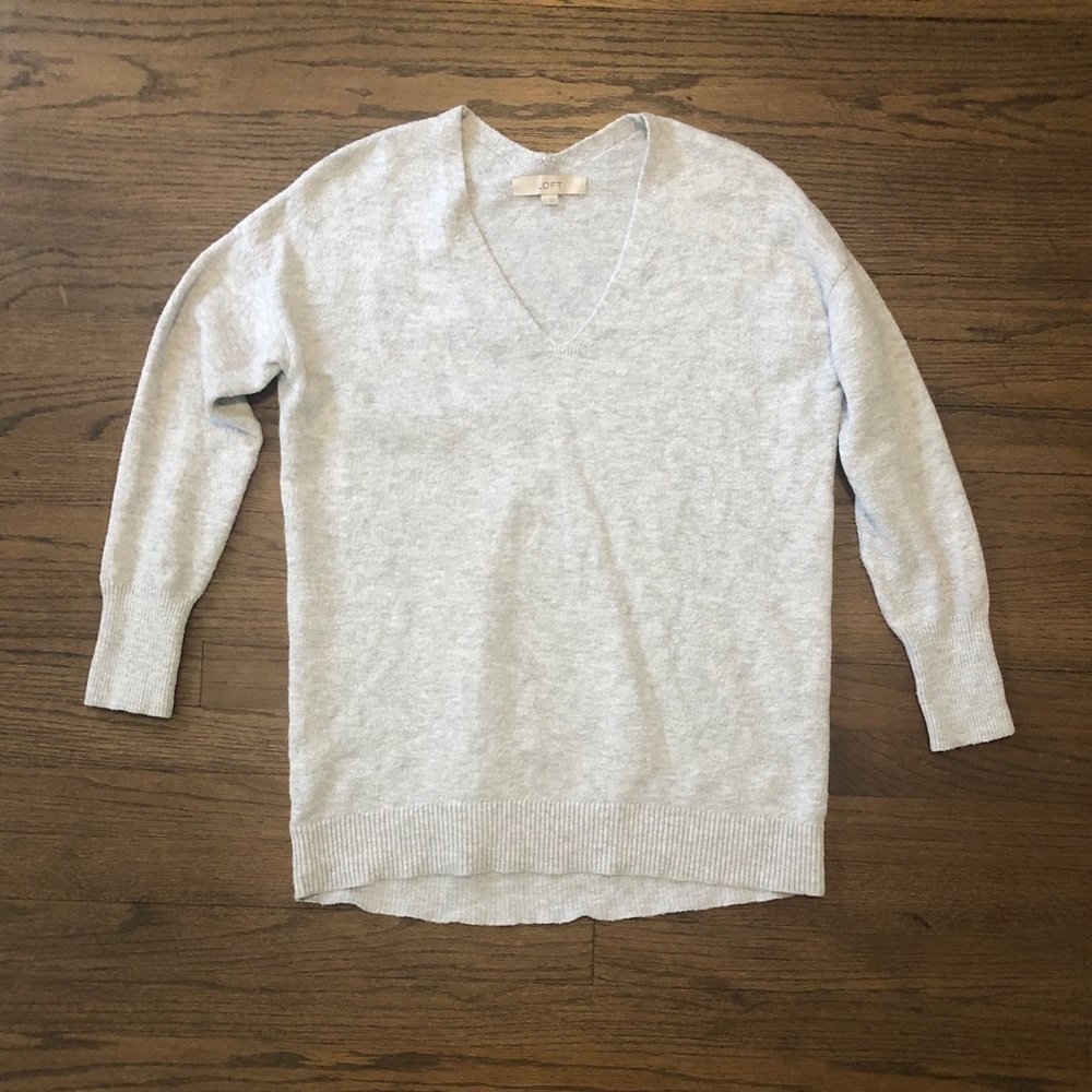 LOFT Vneck tunic sweater Sz S